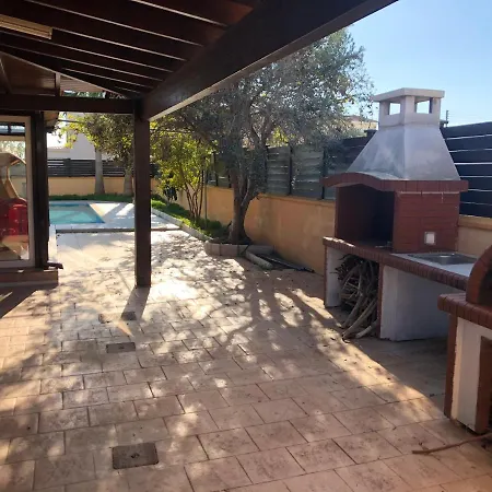 La Vera Villa *